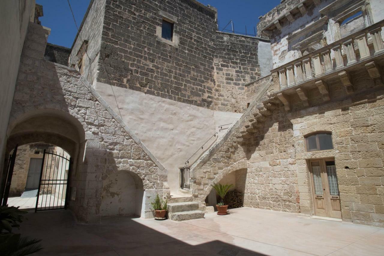 Historia- Dimore Corte Chiesa Corigliano dʼOtranto Exterior foto